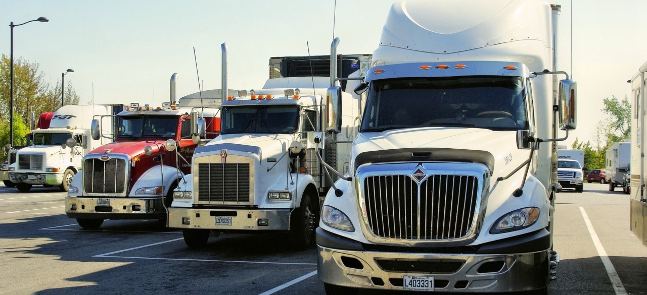 Port drivers seek unionization in fight against IC misclassification